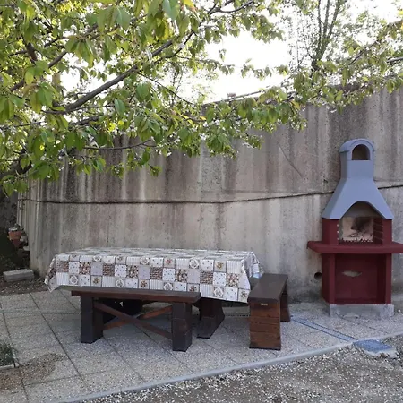 Oleandri1 Mit Blick Auf Wasser By Interhome