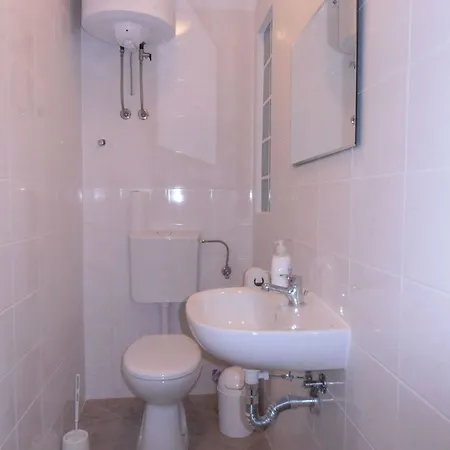 Apartament Oleandri1 Mit Blick Auf Wasser By Interhome