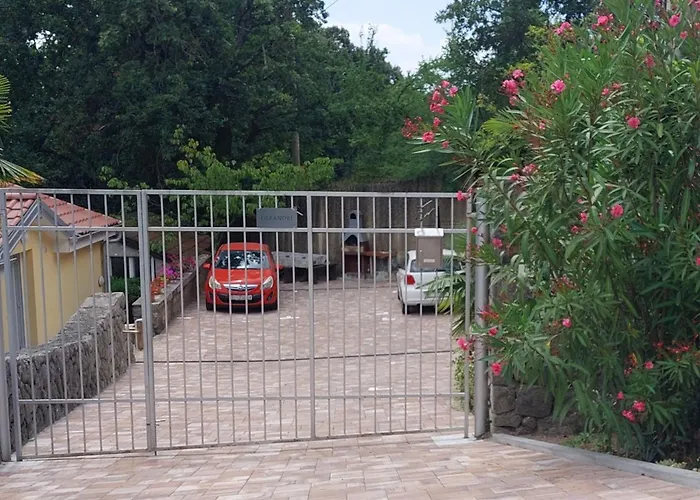 Oleandri1 Mit Blick Auf Wasser By Interhome Apartamento *