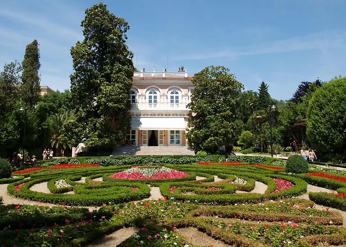 Oleandri1 Mit Blick Auf Wasser By Interhome Οπατία